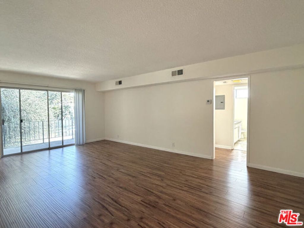 711 Orange Grove Avenue 203, South Pasadena, CA 91030