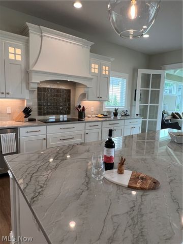 5496 Stone Creek Drive, Solon, OH 44139