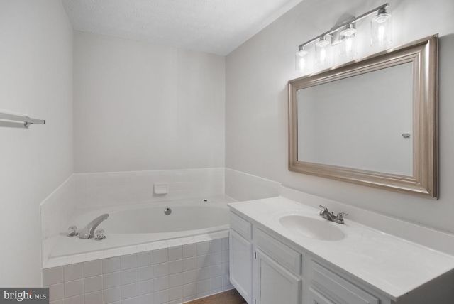 412 W PARK DR, Stafford, VA 22554