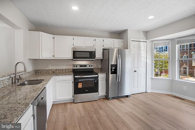 412 W PARK DR, Stafford, VA 22554