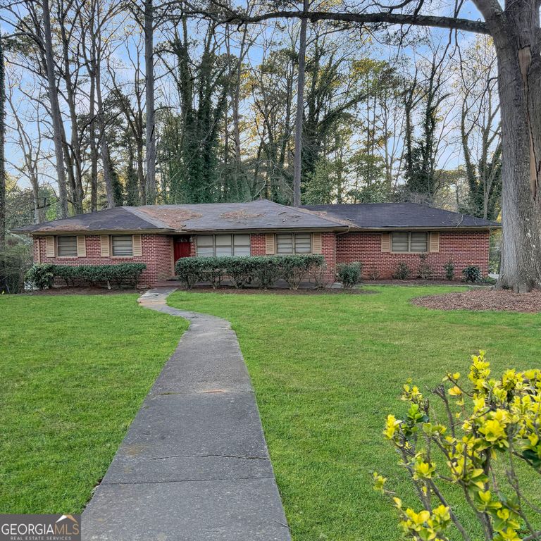 871 Laurelmont Drive, Atlanta, GA 30311