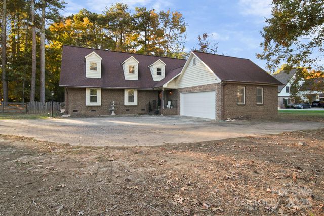 4724 Weddington Matthews Road, Matthews, NC 28104