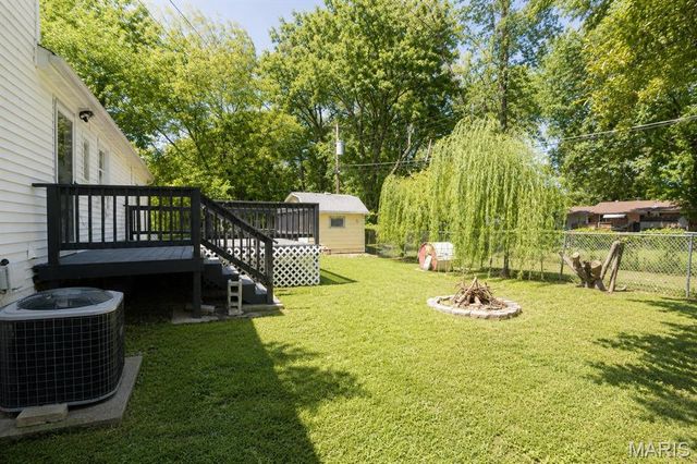 15 Belle Drive, Fairview Heights, IL 62208