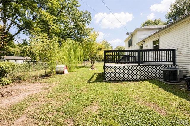 15 Belle Drive, Fairview Heights, IL 62208