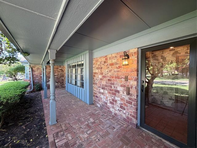 6201 N Barnes Avenue, Oklahoma City, OK 73112