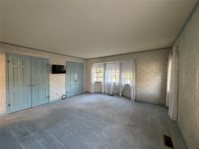 6201 N Barnes Avenue, Oklahoma City, OK 73112
