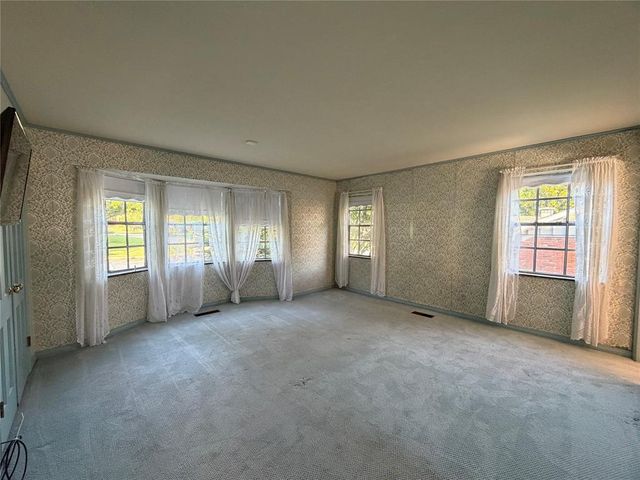 6201 N Barnes Avenue, Oklahoma City, OK 73112