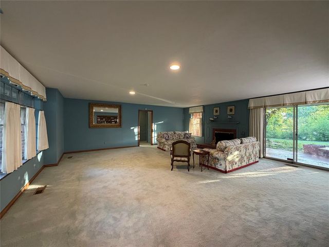 6201 N Barnes Avenue, Oklahoma City, OK 73112