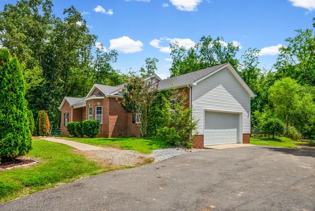 1145 Bagwell Rd, Clarksville, TN 37043