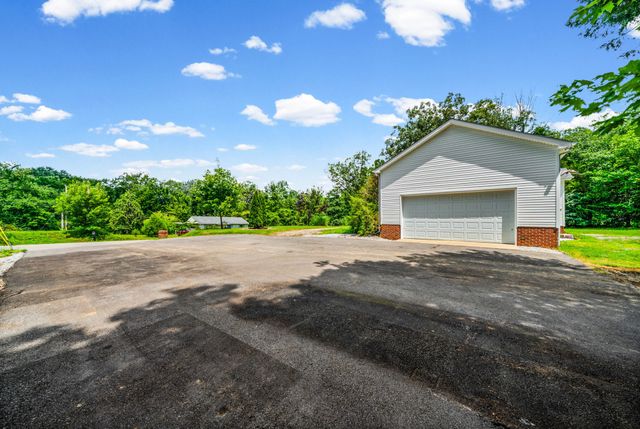 1145 Bagwell Rd, Clarksville, TN 37043