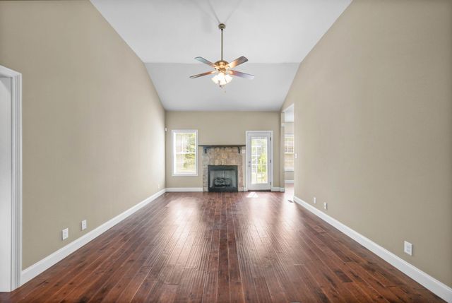 1145 Bagwell Rd, Clarksville, TN 37043