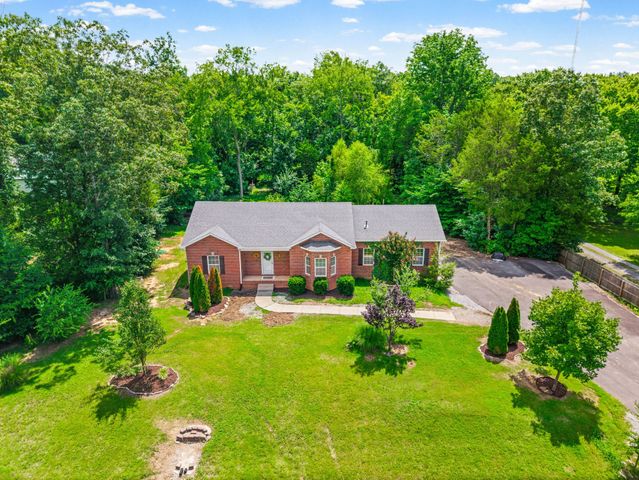 1145 Bagwell Rd, Clarksville, TN 37043
