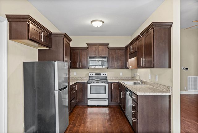1145 Bagwell Rd, Clarksville, TN 37043