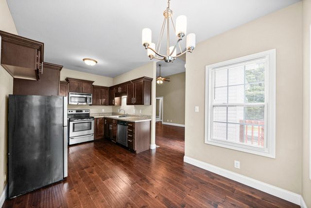 1145 Bagwell Rd, Clarksville, TN 37043