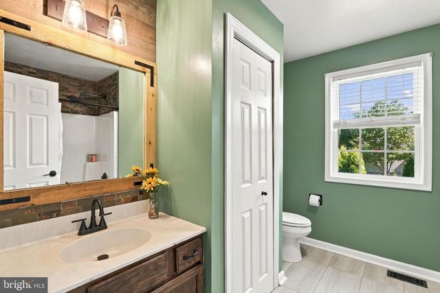 13941 GREEN MOUNTAIN DR, Maugansville, MD 21767