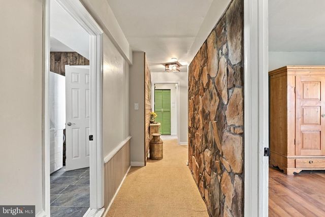 13941 GREEN MOUNTAIN DR, Maugansville, MD 21767