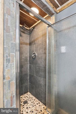13941 GREEN MOUNTAIN DR, Maugansville, MD 21767