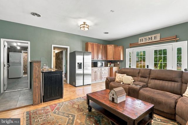 13941 GREEN MOUNTAIN DR, Maugansville, MD 21767