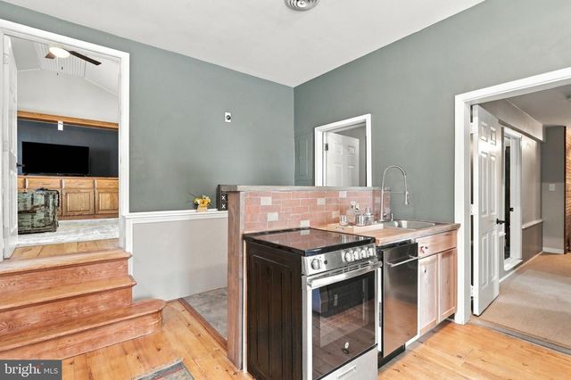 13941 GREEN MOUNTAIN DR, Maugansville, MD 21767