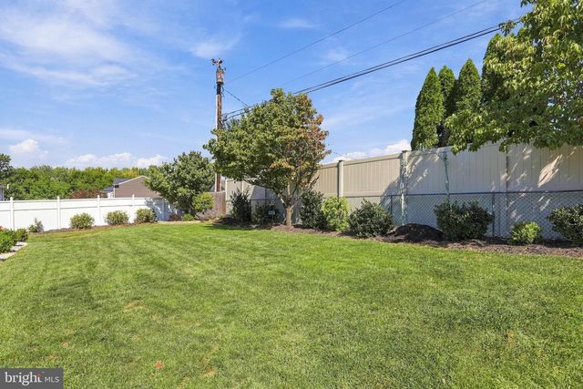 13941 GREEN MOUNTAIN DR, Maugansville, MD 21767