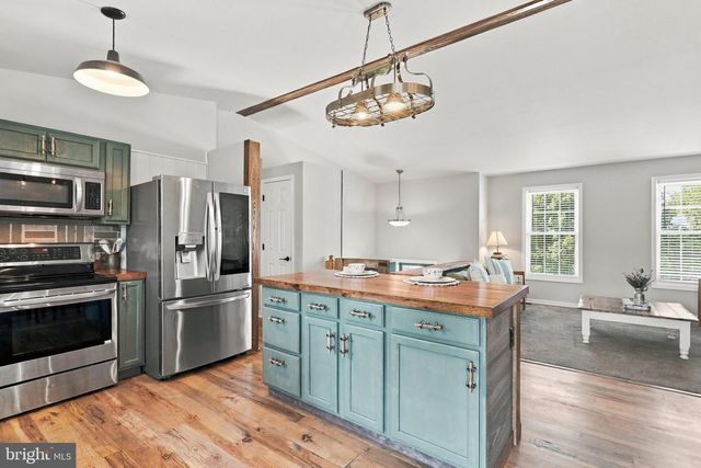 13941 GREEN MOUNTAIN DR, Maugansville, MD 21767
