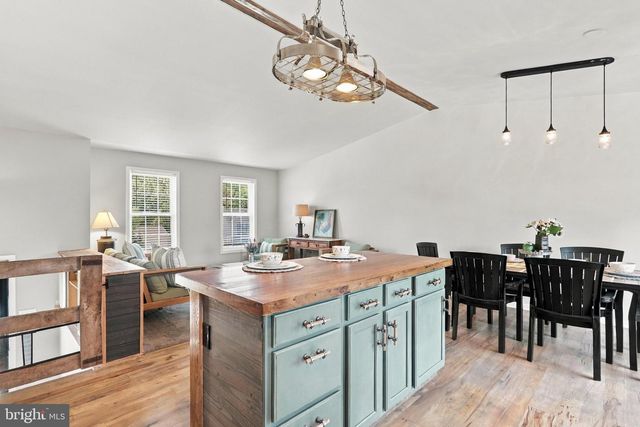13941 GREEN MOUNTAIN DR, Maugansville, MD 21767
