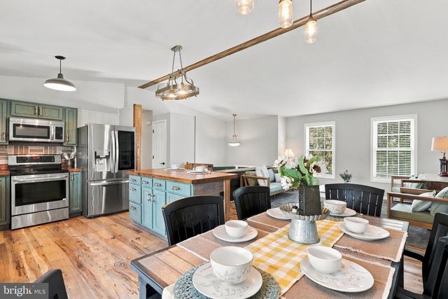 13941 GREEN MOUNTAIN DR, Maugansville, MD 21767