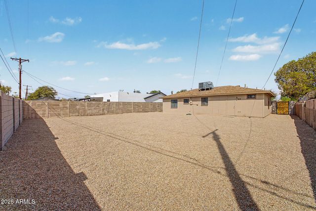 2812 N 32ND Place, Phoenix, AZ 85008