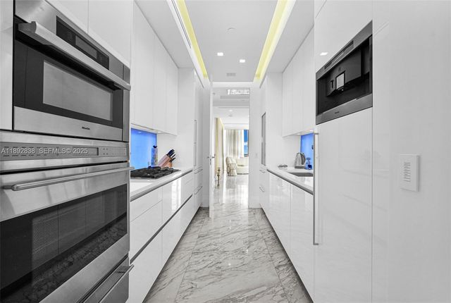 9701 Collins Avenue 2104S, Bal Harbour, FL 33154