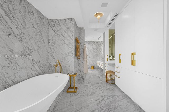 9701 Collins Avenue 2104S, Bal Harbour, FL 33154