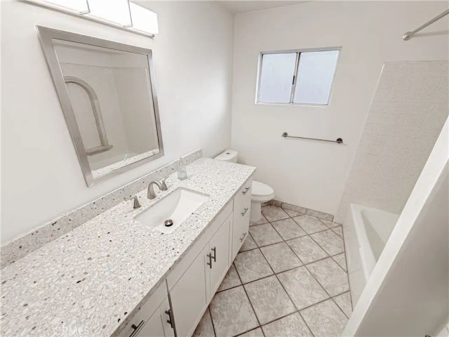 42351 52nd West, Lancaster, CA 93536