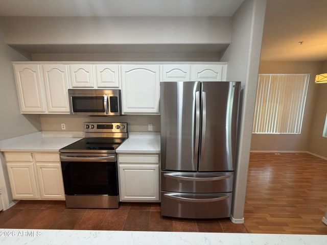 420 W 1st Street 221, Tempe, AZ 85281