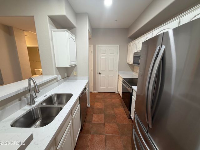 420 W 1st Street 221, Tempe, AZ 85281