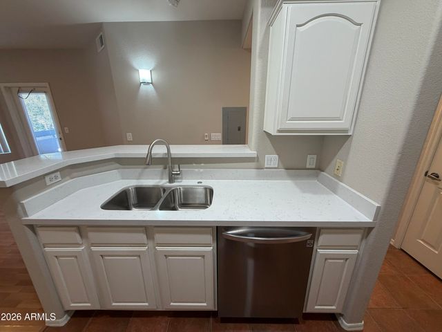 420 W 1st Street 221, Tempe, AZ 85281
