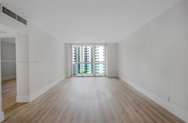 3000 S Ocean Dr 814, Hollywood, FL 33019