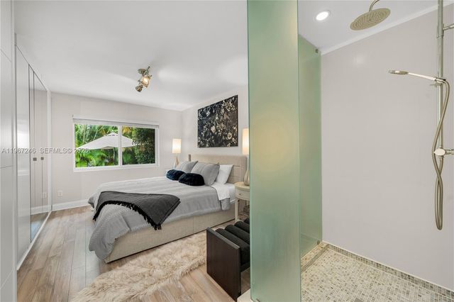 736 W 51 Street, Miami Beach, FL 33140