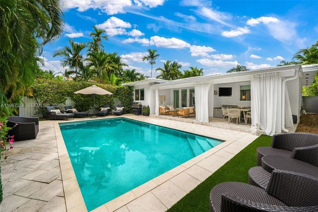 736 W 51 Street, Miami Beach, FL 33140