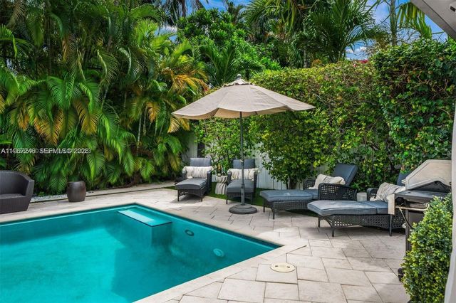 736 W 51 Street, Miami Beach, FL 33140