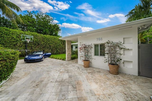 736 W 51 Street, Miami Beach, FL 33140