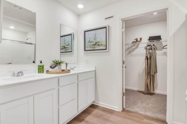 672 Heartland DRIVE, Burlington, WI 53105