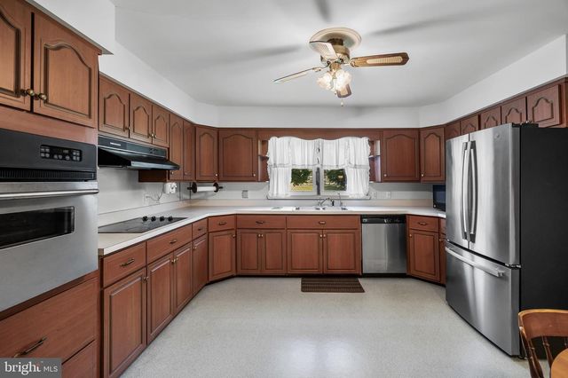 44 SUPAWNA RD, Pennsville, NJ 08070