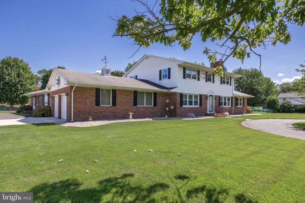 44 SUPAWNA RD, Pennsville, NJ 08070