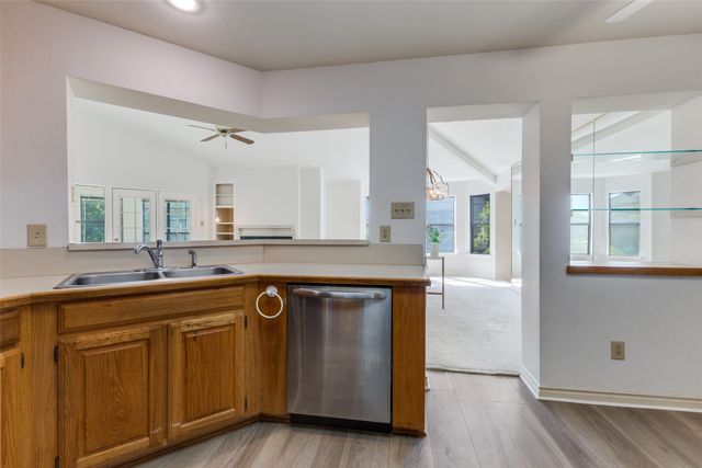 9939 Waterfront Trail, Rowlett, TX 75087