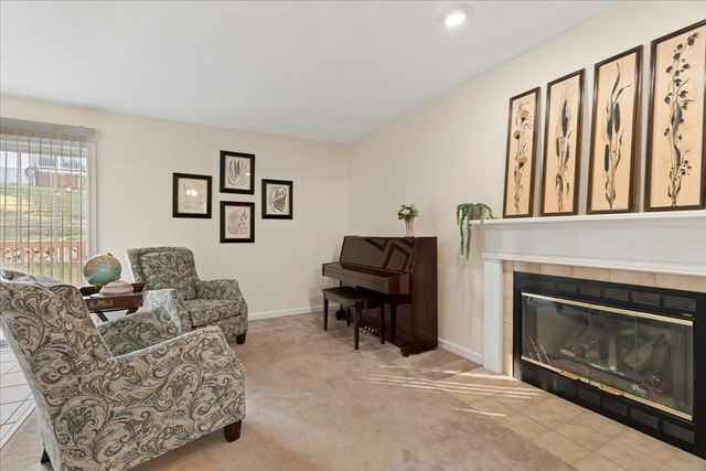 22 Fiske Rd, Ashland, MA 01721