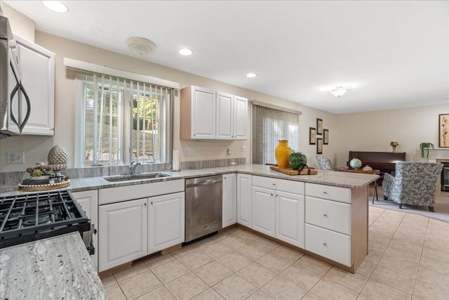 22 Fiske Rd, Ashland, MA 01721