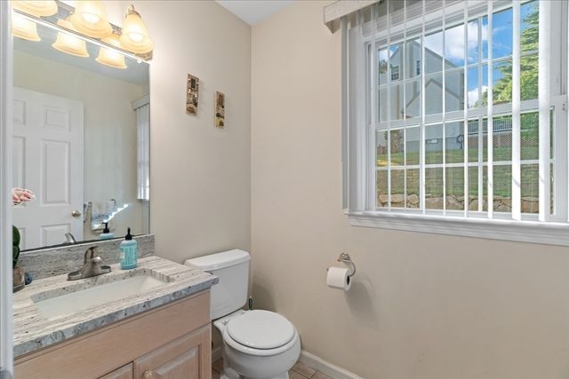 22 Fiske Rd, Ashland, MA 01721