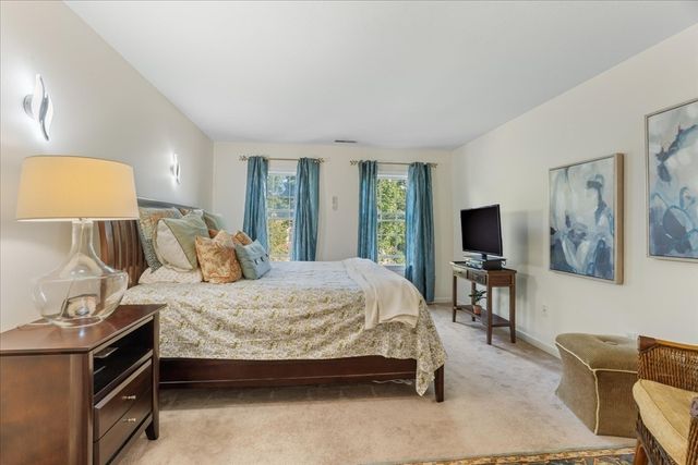 22 Fiske Rd, Ashland, MA 01721