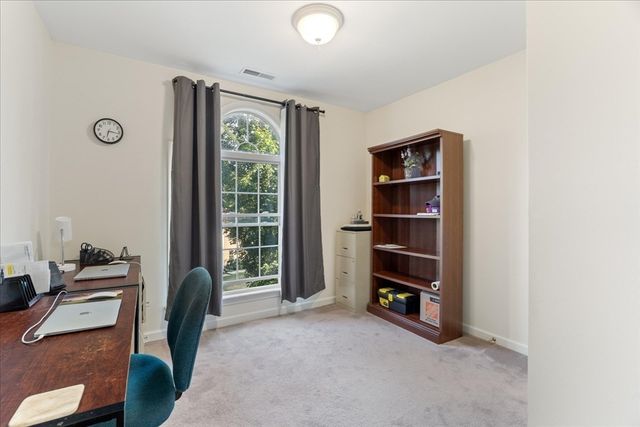 22 Fiske Rd, Ashland, MA 01721