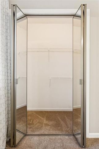 21 Sandy Lake DR, Hampton, VA 23666