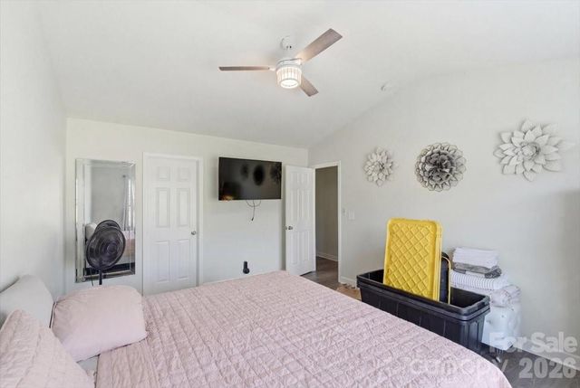 2047 Sonoma Valley Drive, Charlotte, NC 28214